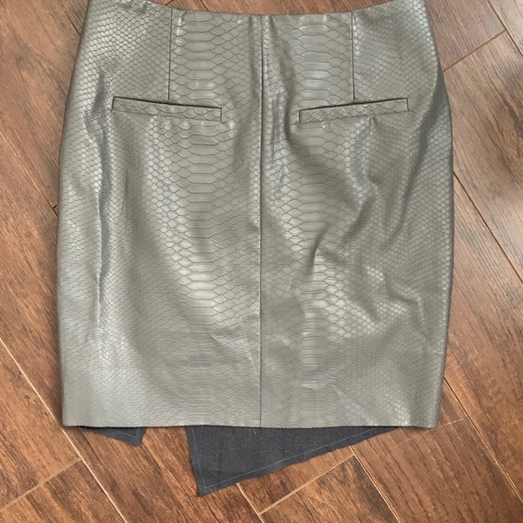 Modern Citizen Vegan Leather Skirt - Picture 2 of 4